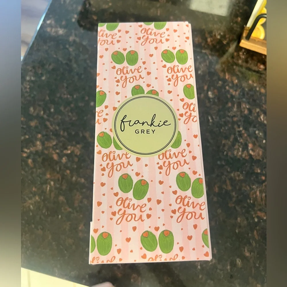 NIB Frankie Grey Cocktail Shaker Set Glass Green Olive Accents Barware 7”, 4 Pc - Picture 4 of 5